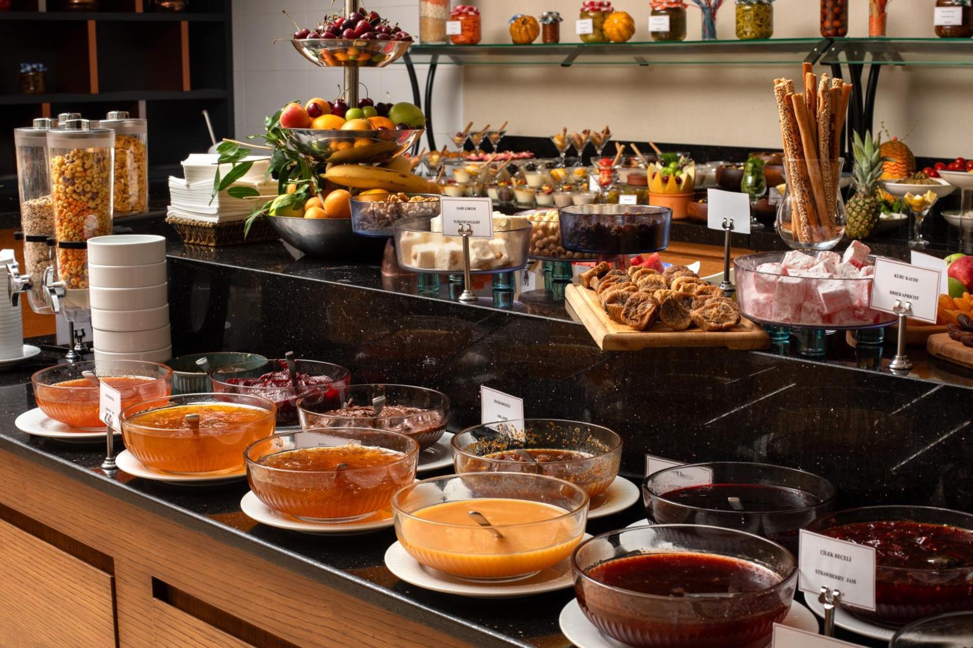Ramada Plaza By Wyndham Atakoy 5* İstanbul