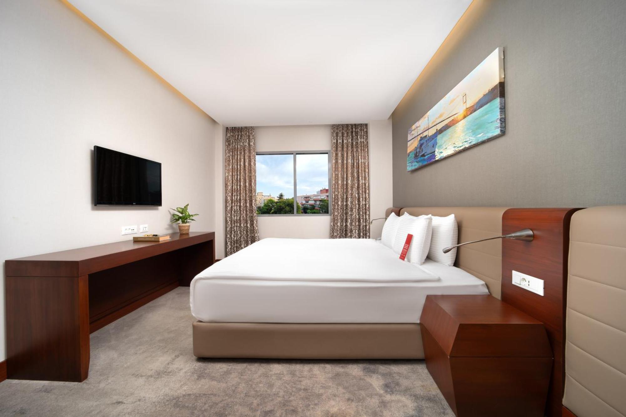Ramada Plaza By Wyndham Atakoy Otel